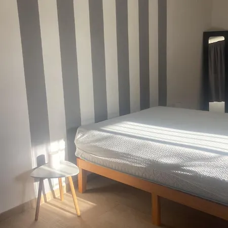 Monolocale Fronte Mare Apartment *